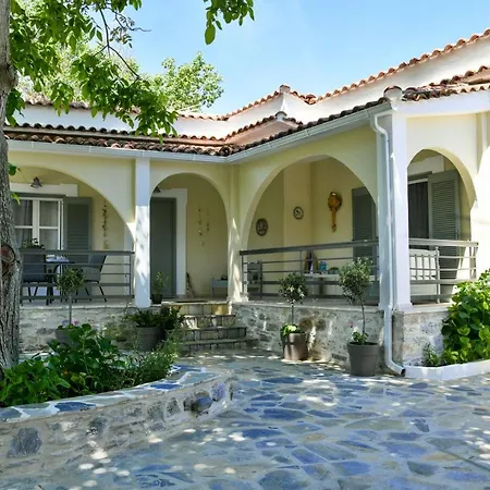 Vague Summer House Semesterbostad *