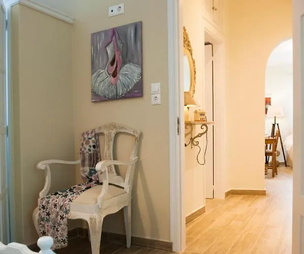 Vague Summer House *